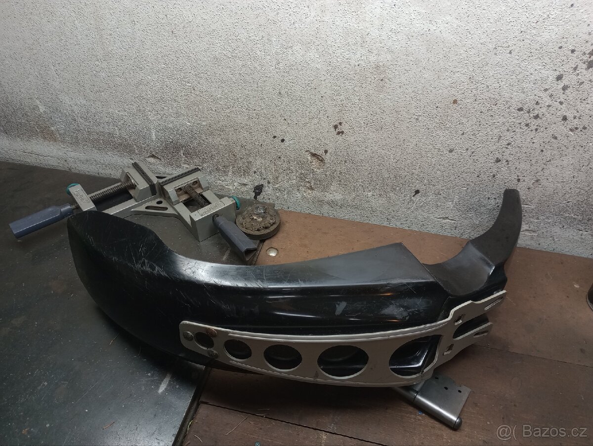 Přední blatník Yamaha XT - 4