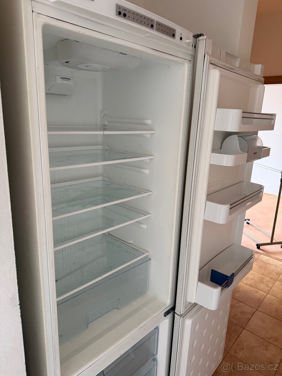Prodám lednici s mrazákem BOSCH - 4