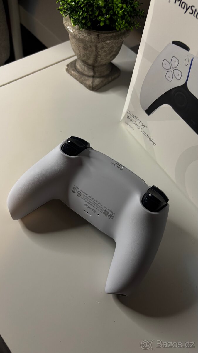 Playstation 5 ovladač - 4