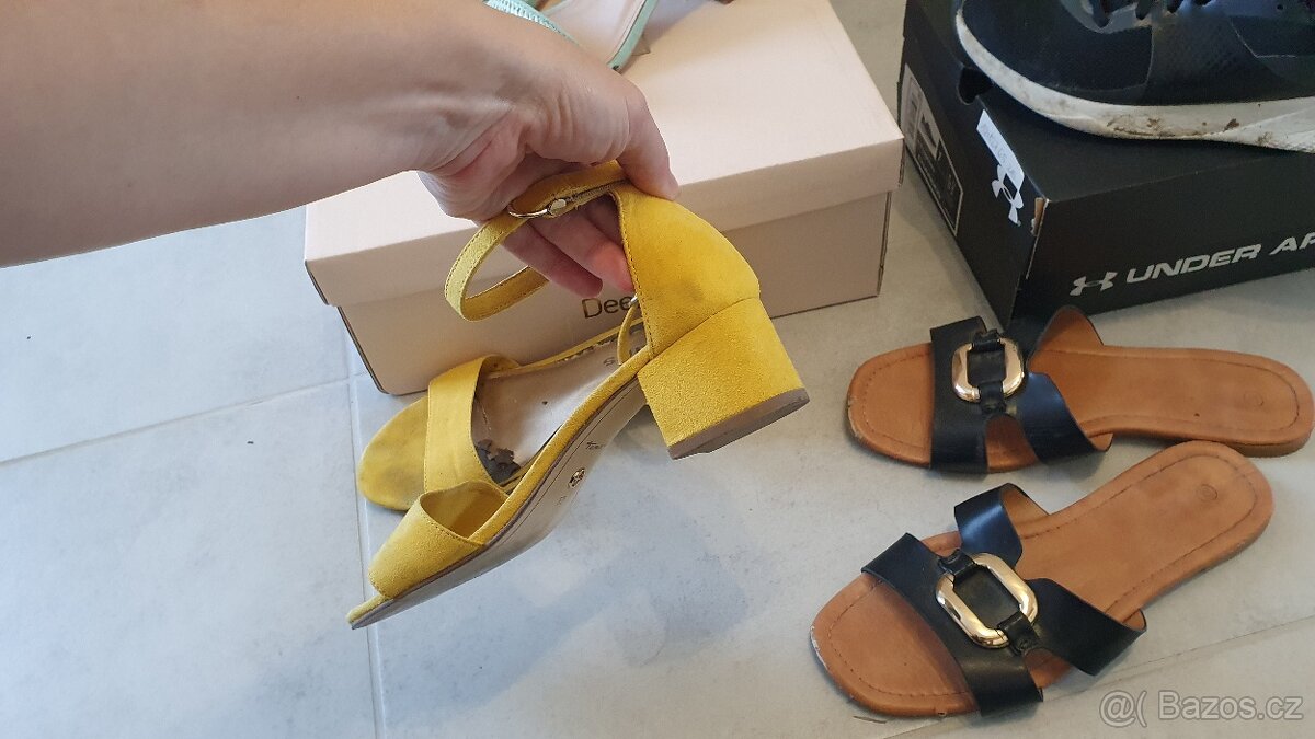 Výprodej 4 páry bot 37 Tamaris, Under Armour, Dee Zee... - 4