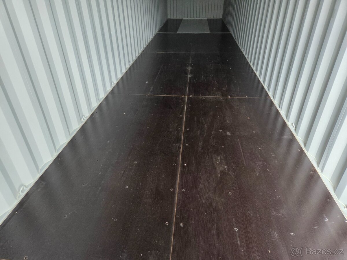 Po první cestě lodní kontejner 40 HC - 4