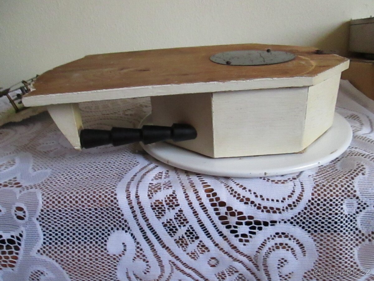 STAR:HODINY NA OPRAVU - 4