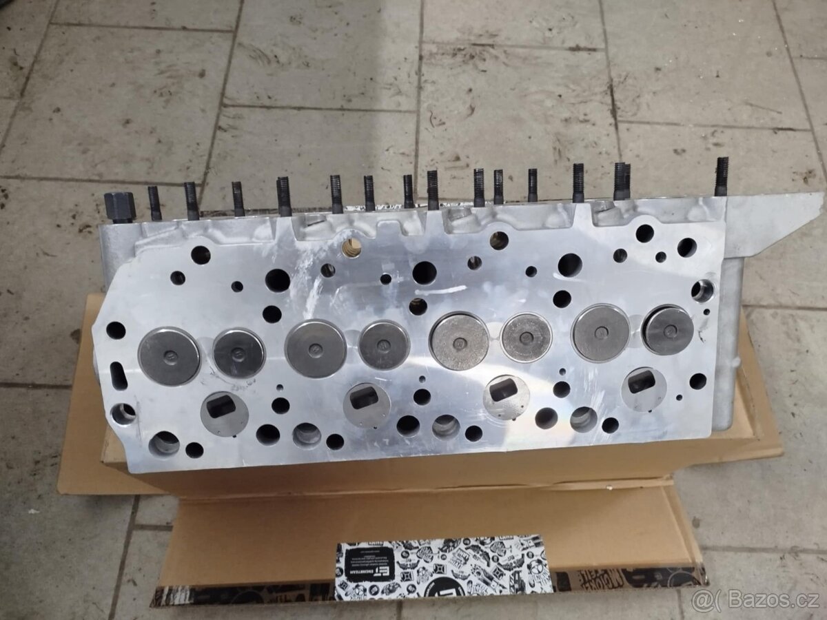 Nová kompletní hlava 4D56 Pajero 2,5 - 4