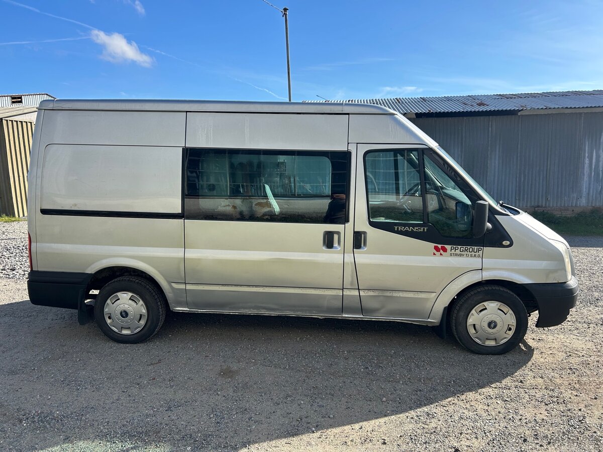 Ford Transit 2.2tdci - 6 míst, L2H2 - 4