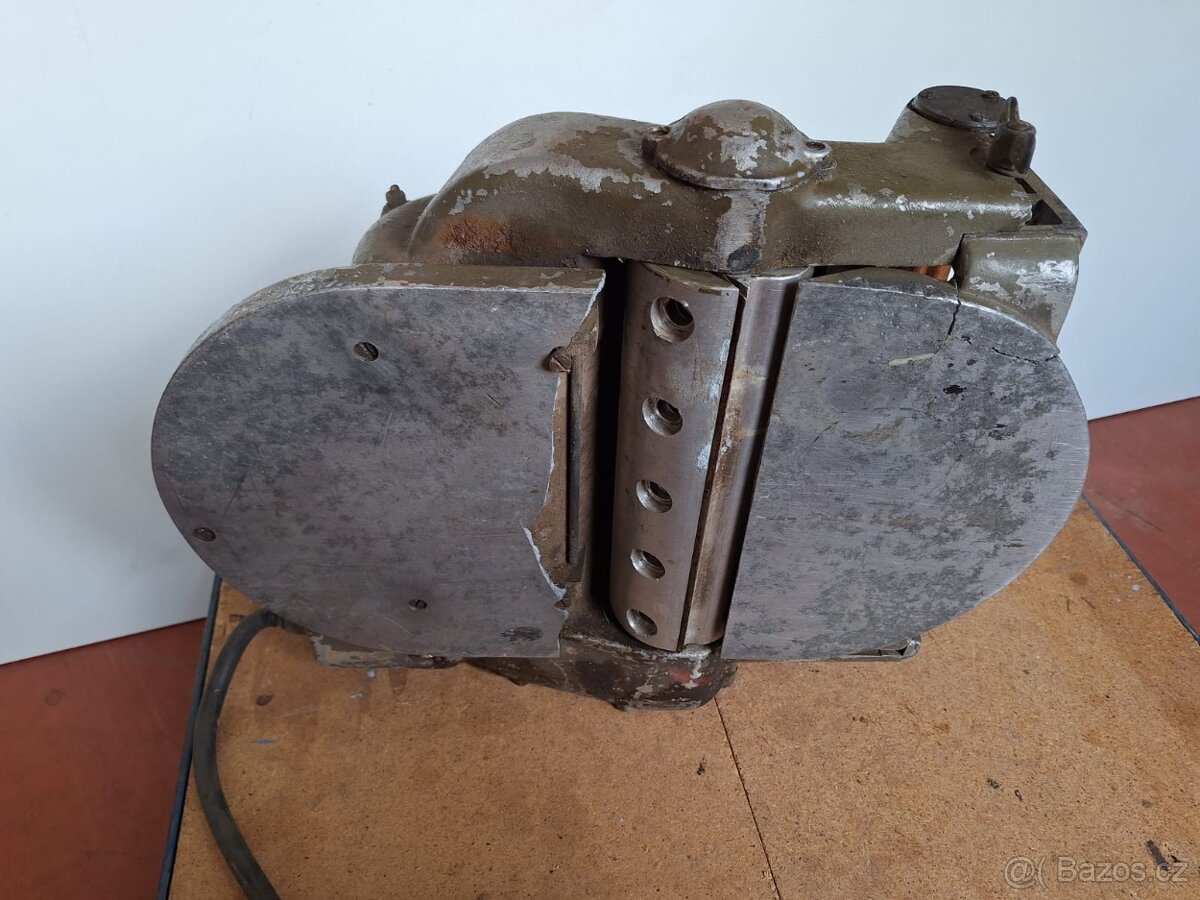 Tesařský hoblík Tos - 4