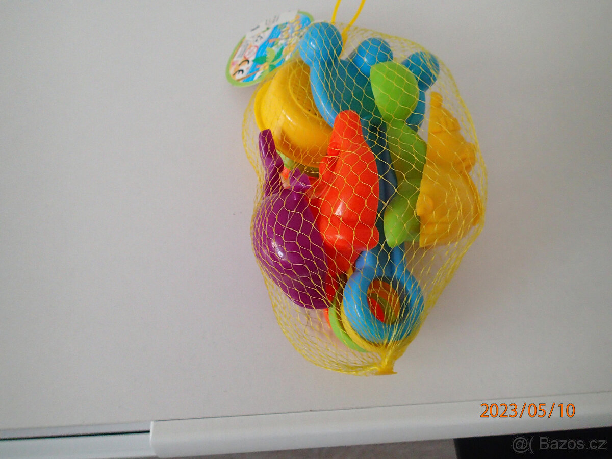 Hračky k vodě nebo na pískoviště - 4