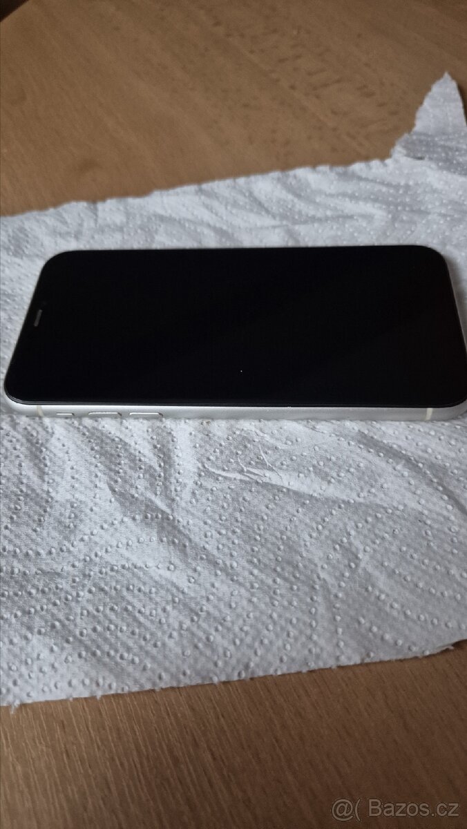 iPhone XR 128Gb + nabíječka + ochraná skla - 4