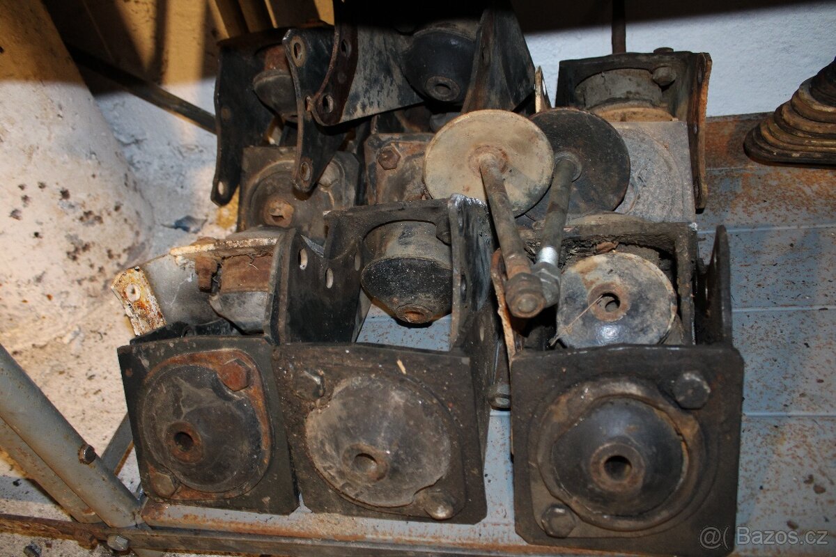 Zetor uř1 držáky kabiny přední zadní - 4