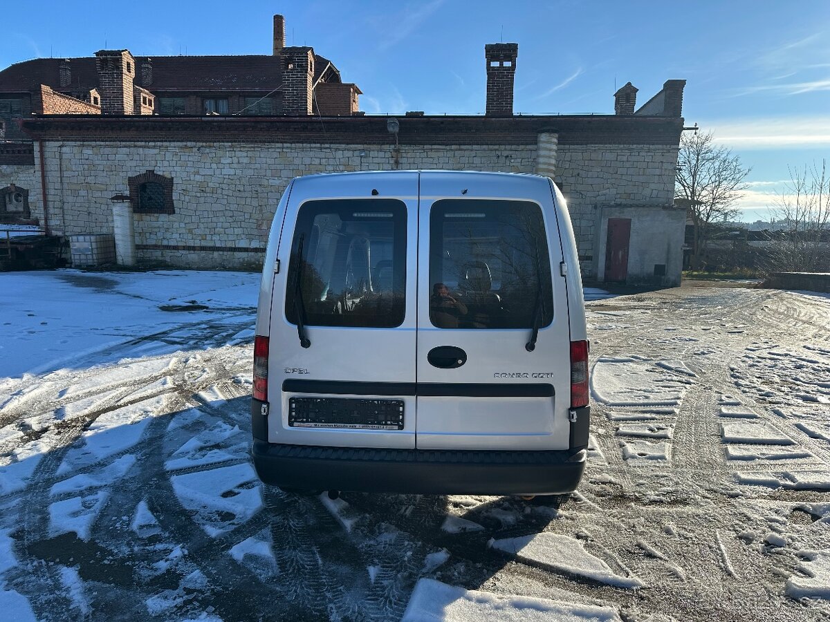 Opel Combo 1,3TDCi 55kw 5dveř.model - 4