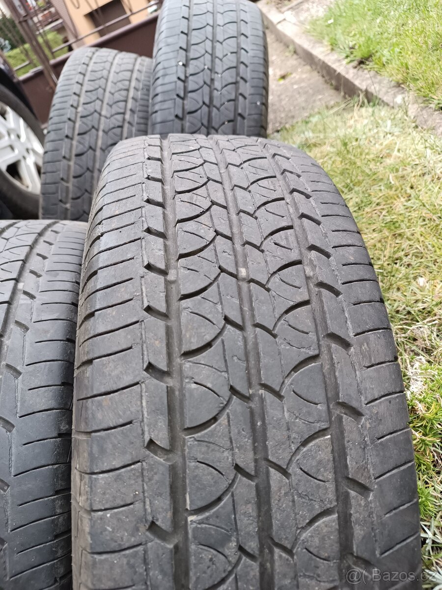 Renault Trafic 215/65 R16C 109/107T - 4