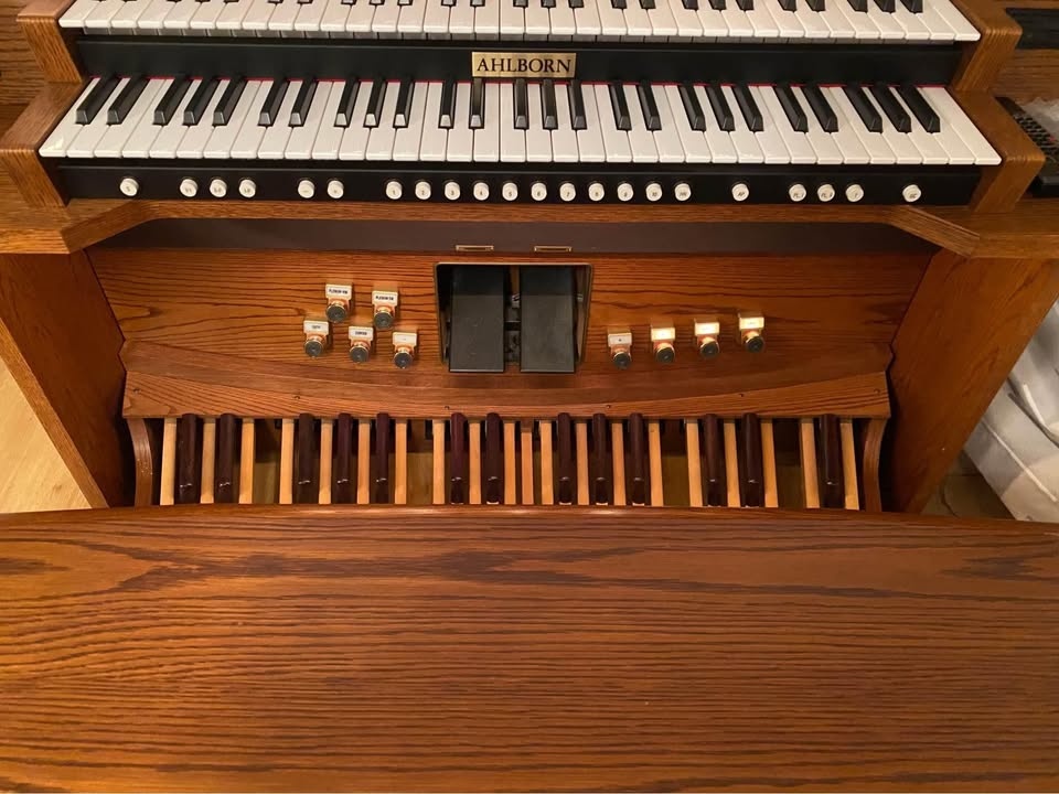 Dřevěné varhany AHLBORN (elektrické) - 4
