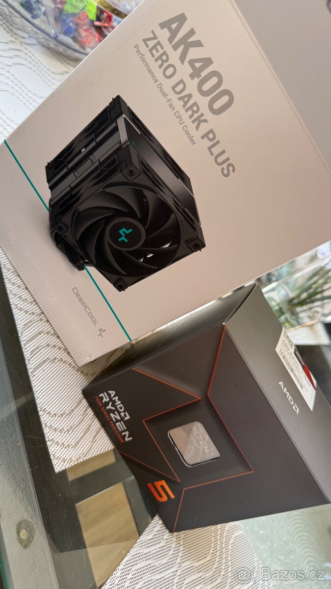 AMD Ryzen 5 7600 + DEEPCOOL AK400 Zero Dark Plus - 4