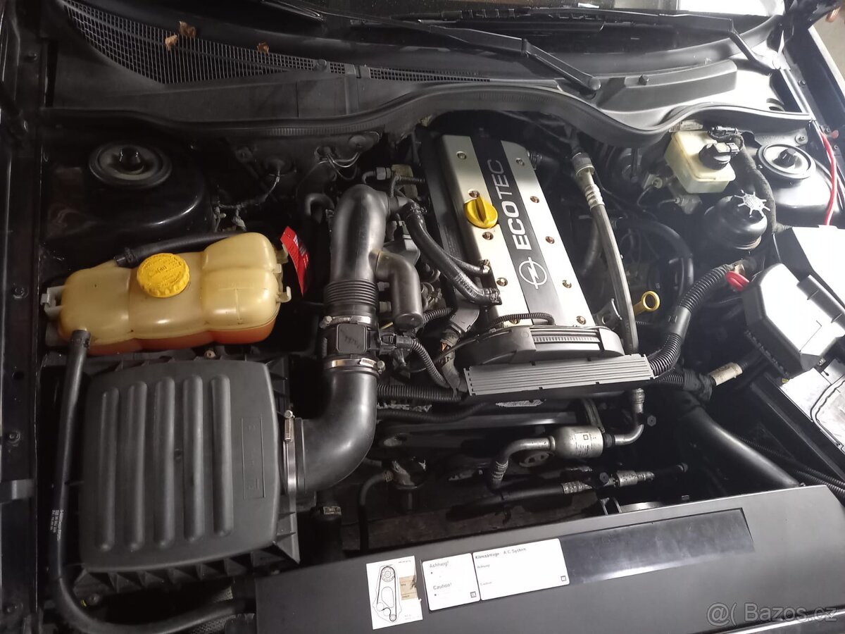 Opel Omega caravan - 4