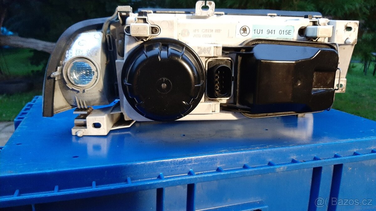 Škoda Octavia l levé světlo - 4