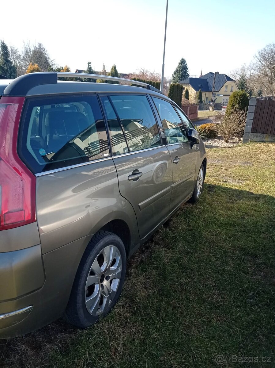 Citroen grand C4 Picasso 2 hdi - 4
