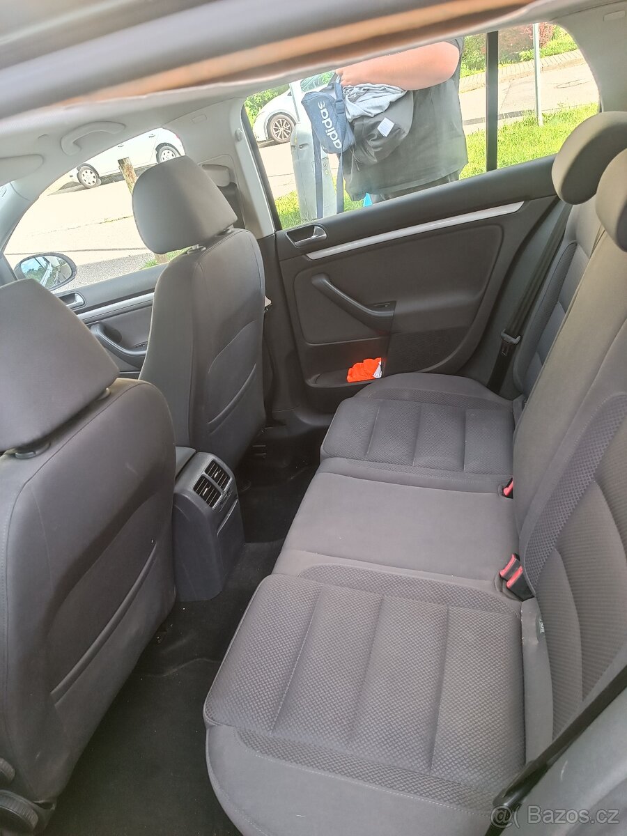 VW Golf 2.0 FSI - 4
