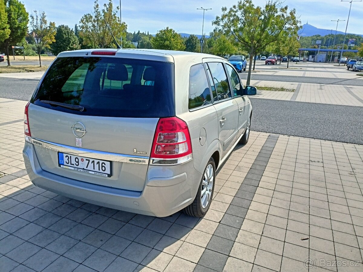 Opel Zafira B - 4
