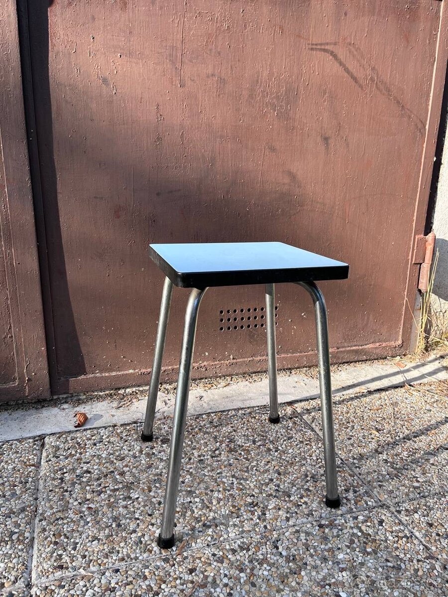 Vintage mid-century footstool/flower table - 4