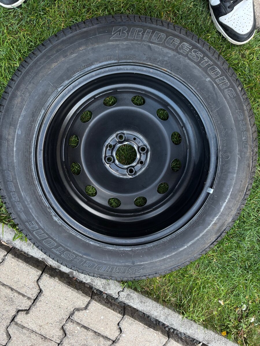 Plechové kolo 195/65 R15 - 4