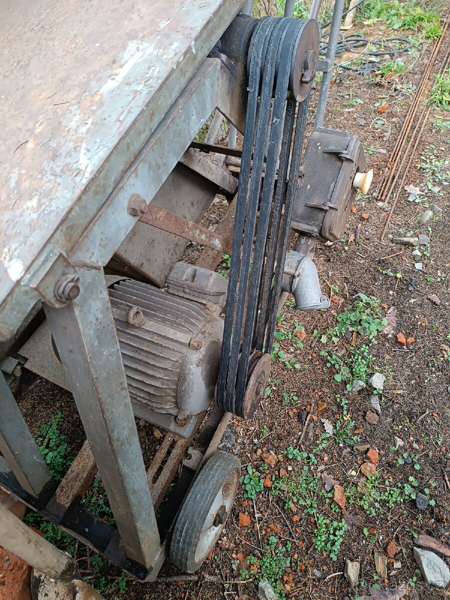 Cirkulárka 4kw motor - 4
