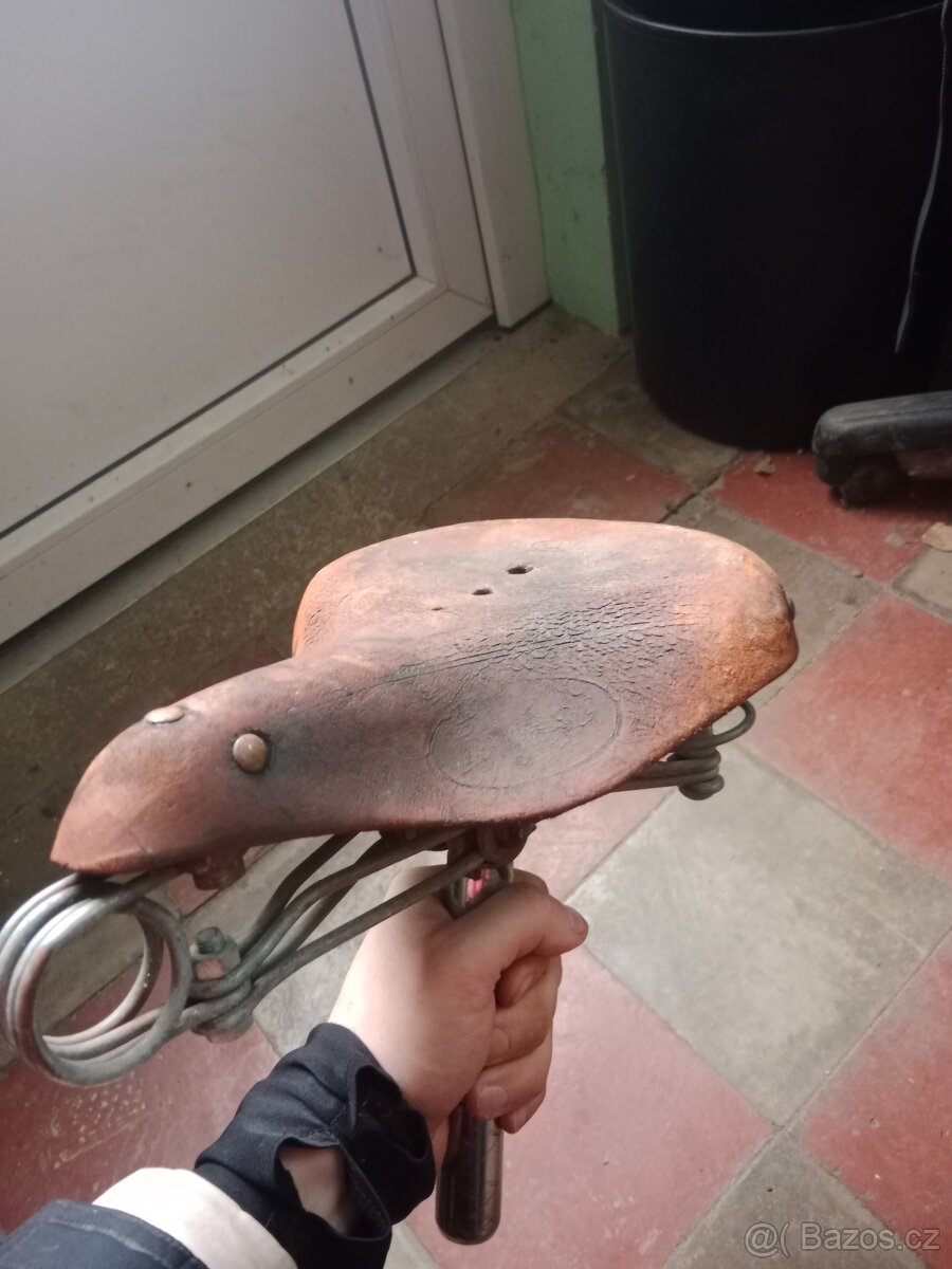 Staré sedla na kola - 4