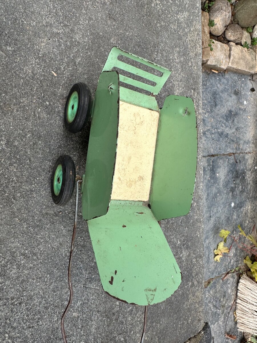 Plechový retro kočárek pro panenky - 4