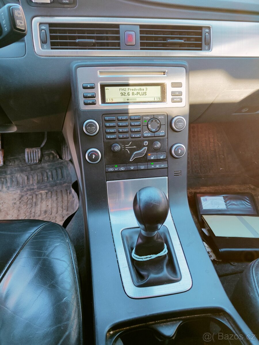 Volvo V70III D5 136kw -Náhradní díly - 4