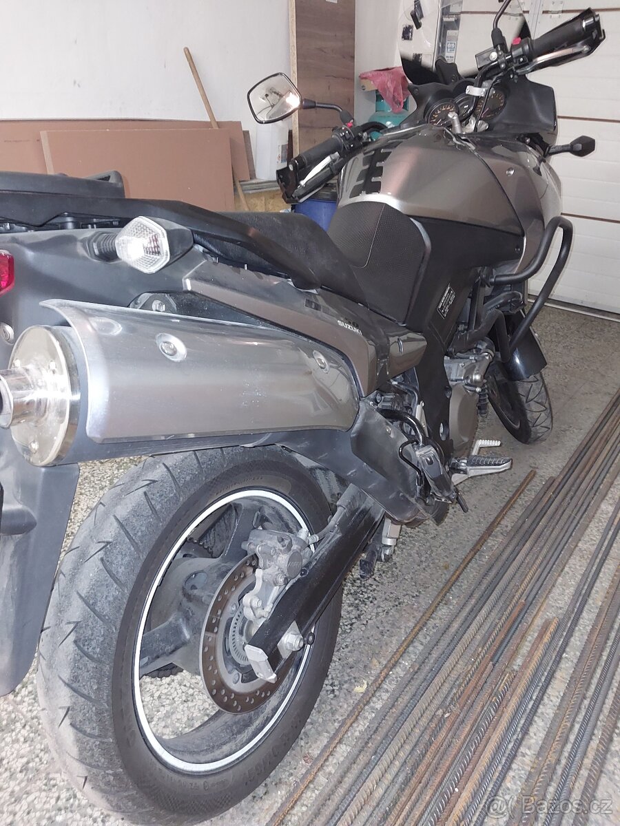 Suzuki DL650 V-strom ABS - 4