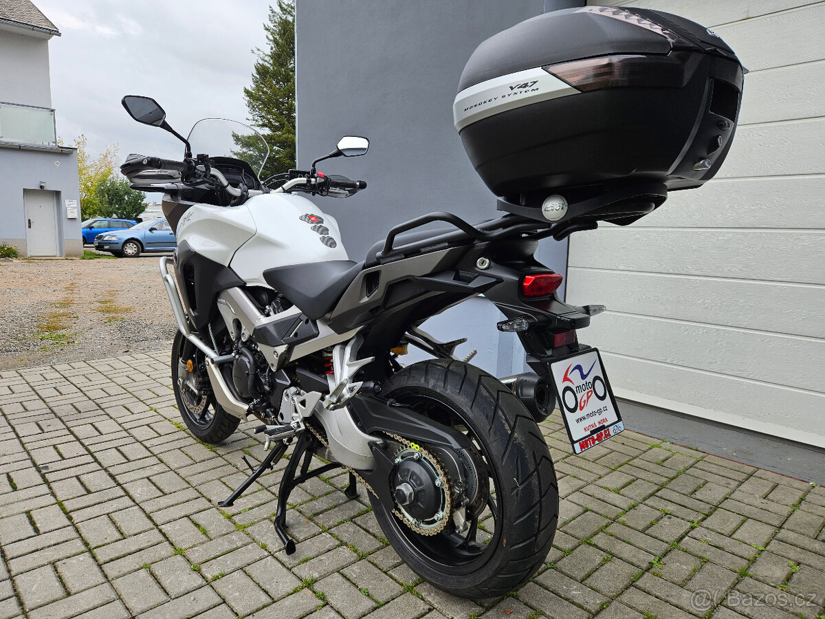 Honda VFR 800X Crossrunner ABS-Akce Doprava Zdarma - 4