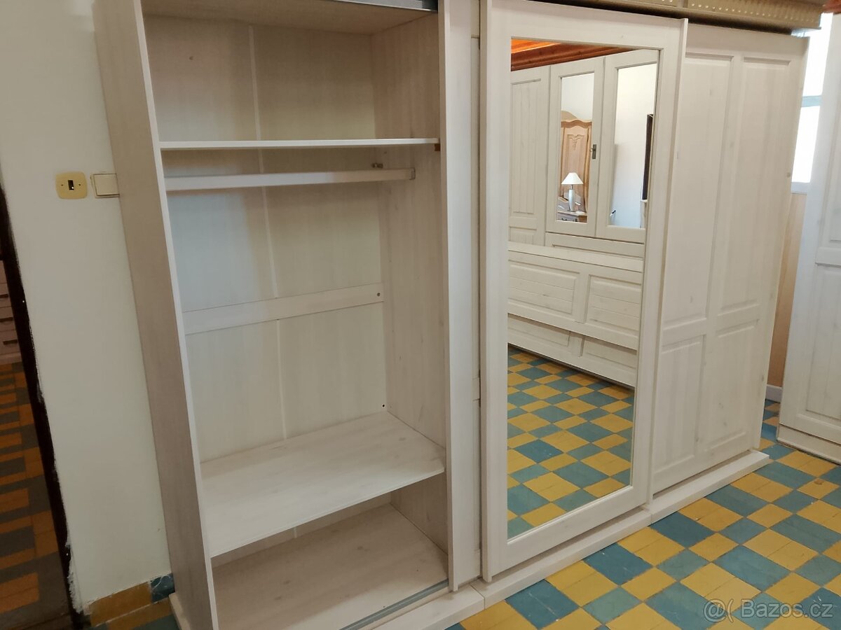 KOMPLETNÍ LOŽNICE HELSINKI ZAŠUPOVACÍ SKŘÍŇ - 4