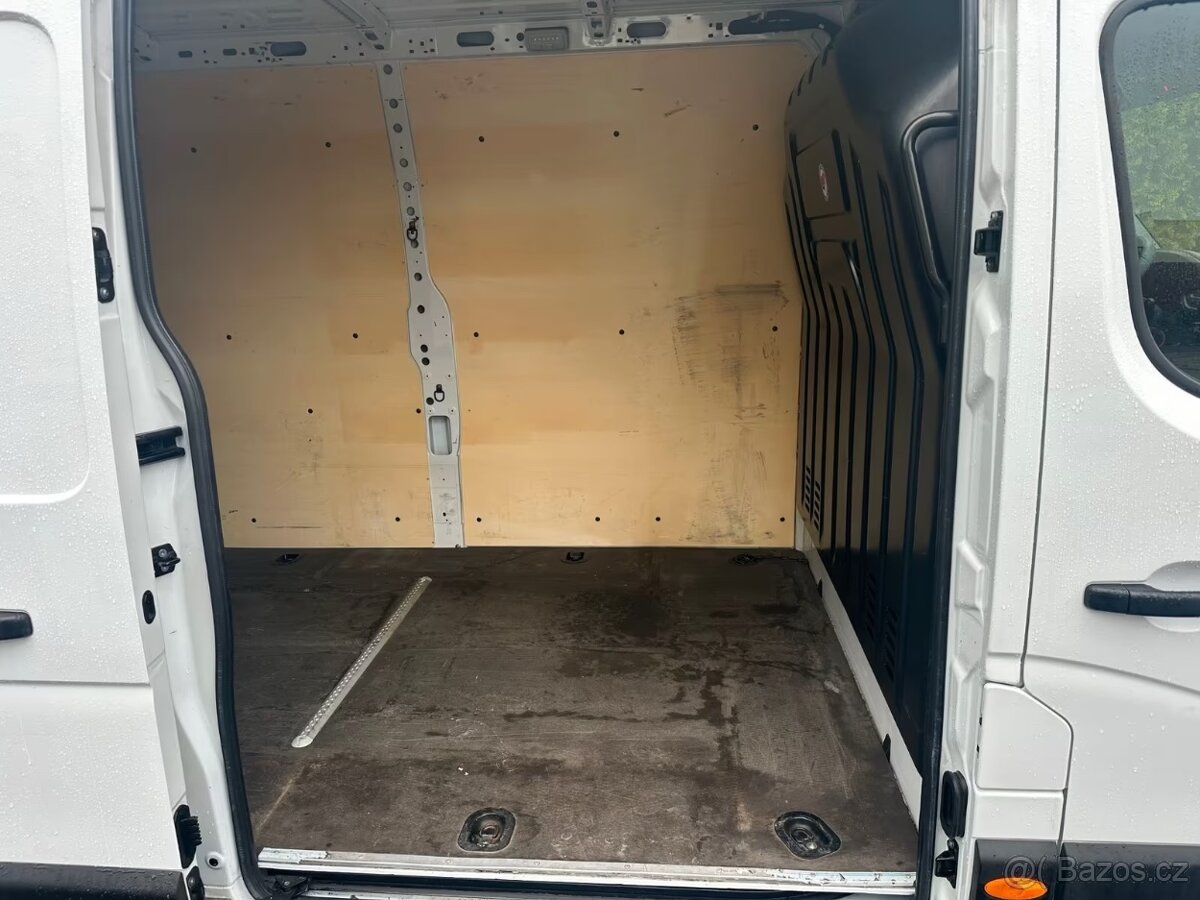 Renault Master 2,3 dCi 110kW L3H2 nové na SK 1Majitel - 4