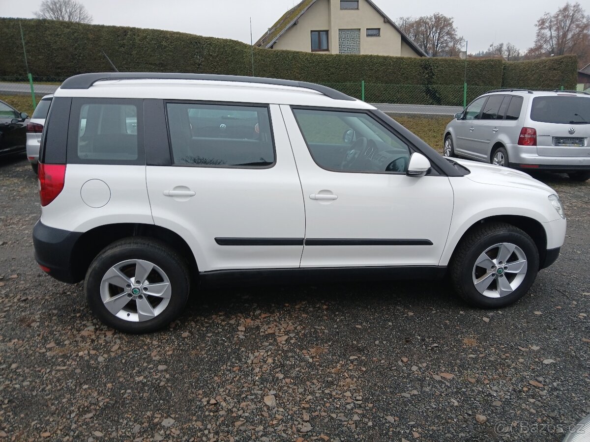 Škoda Yeti 2.0 TDi 4x4 AMBIENTE - 4