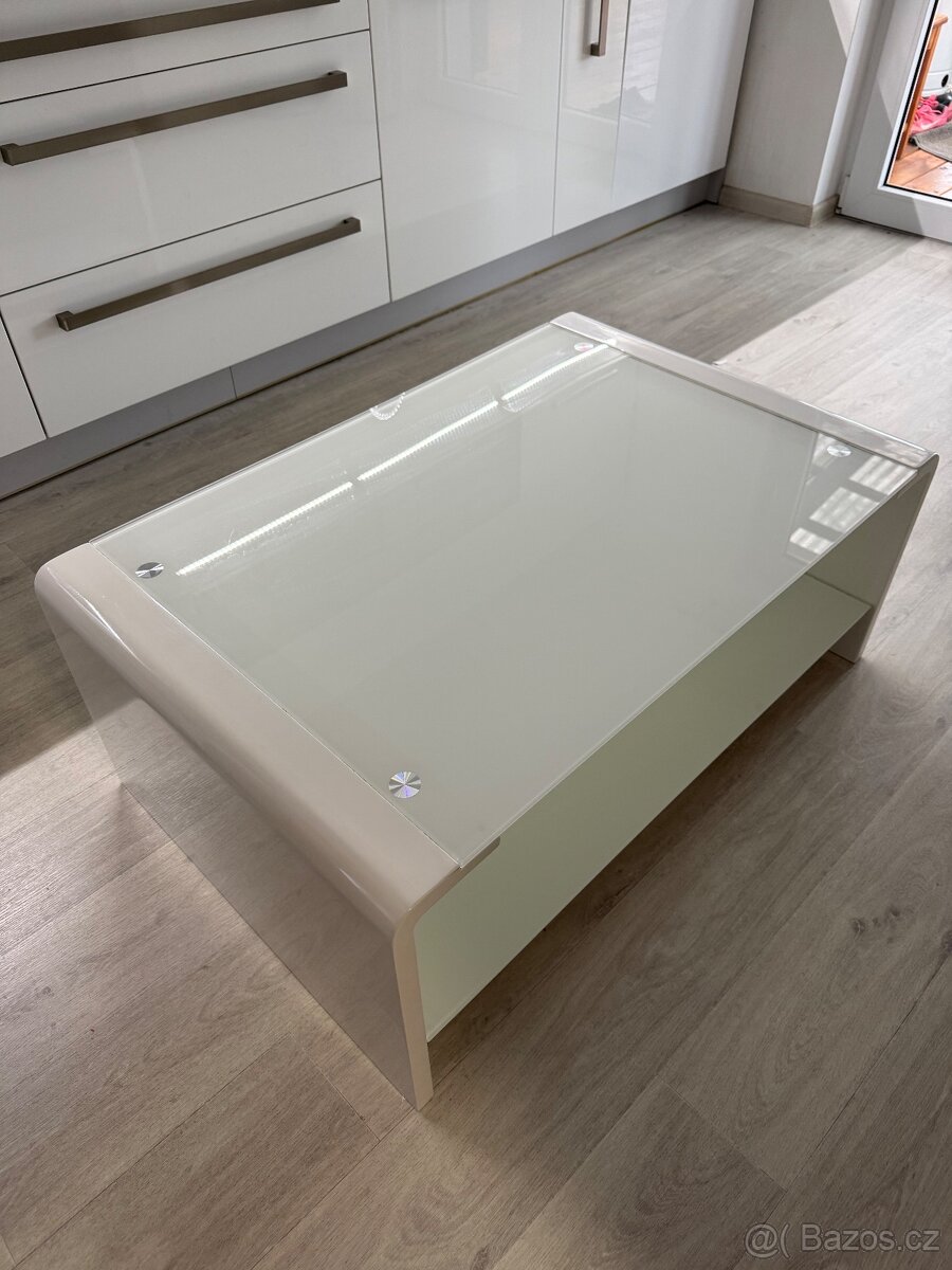 Konferenční stůl - 4