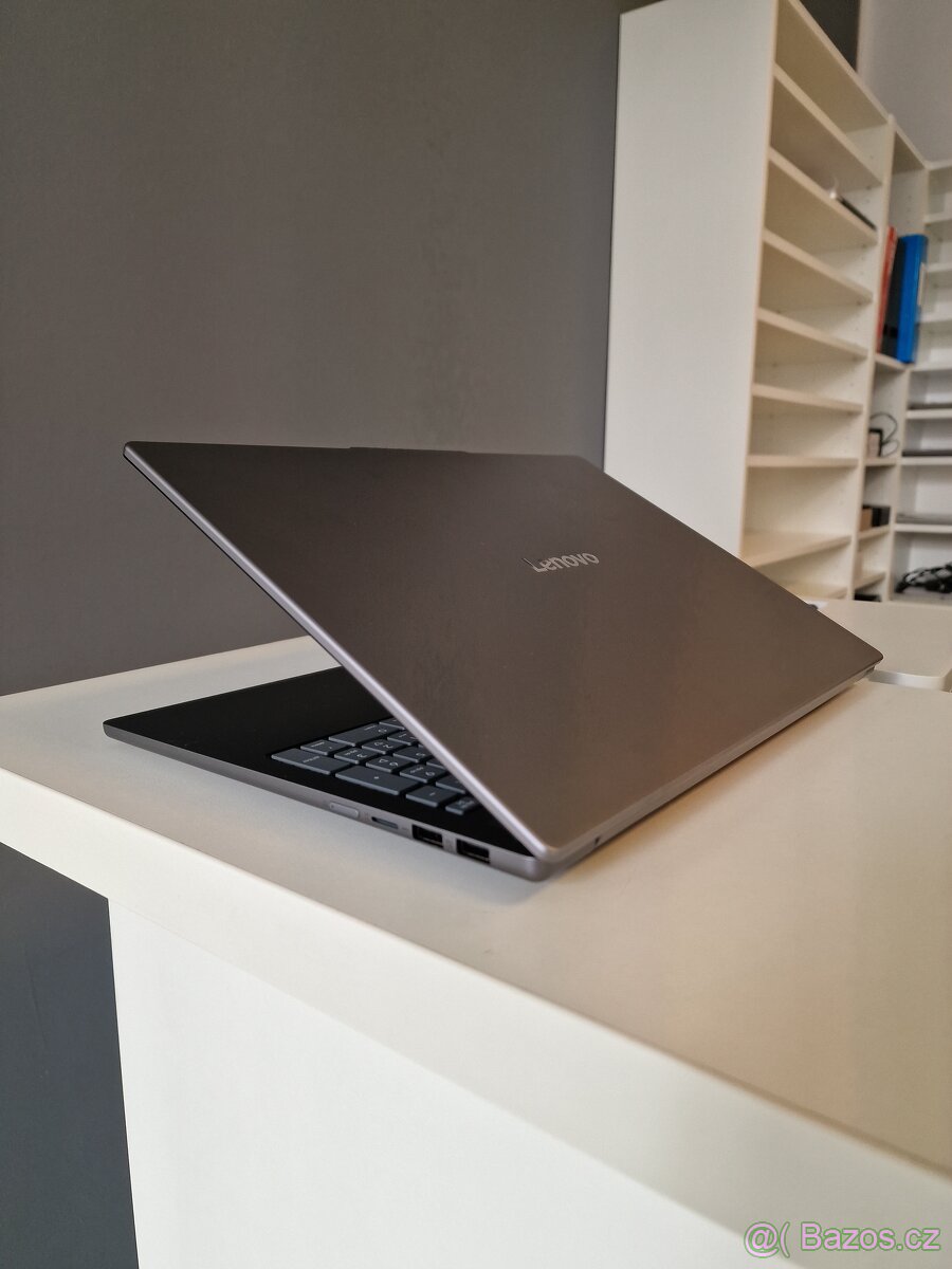 Lenovo IdeaPad Slim 5 - 4