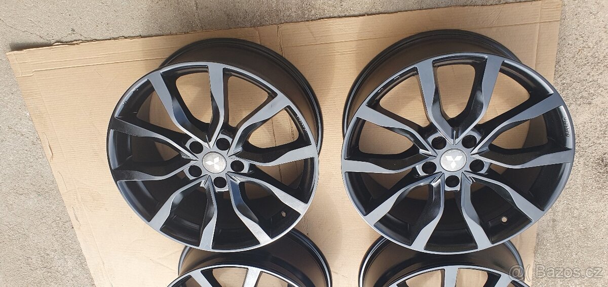 Mitsubishi outlandet 5x114,3 r19 eclipse cross asx kia mazd - 4