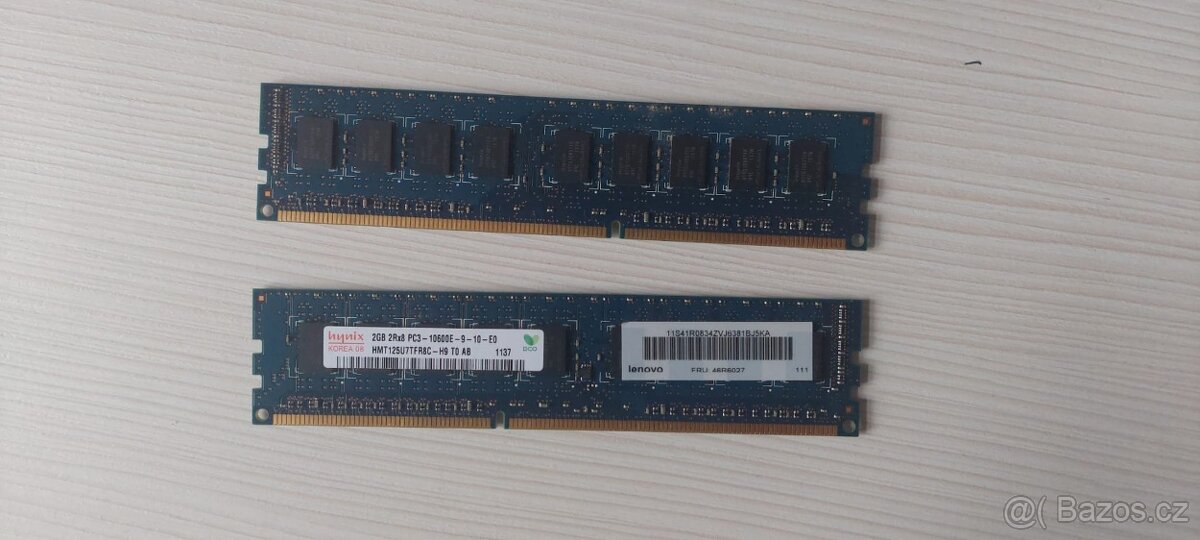 3x 2GB paměti - 4