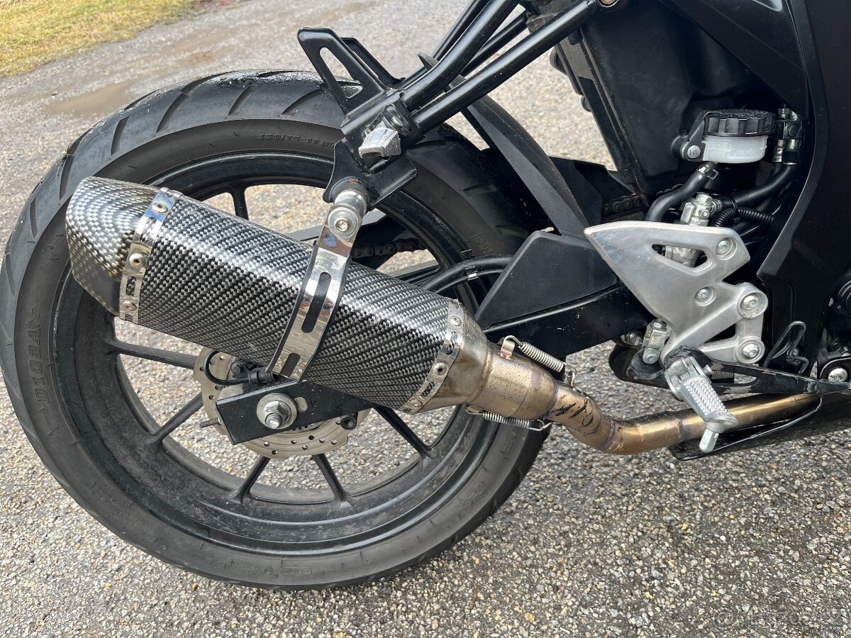 Suzuki GSX-R 125 - 4