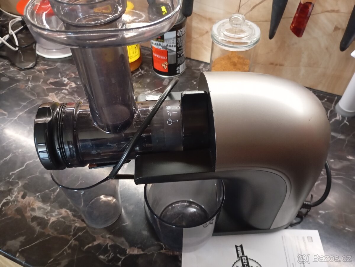 Odšťavňovač Champer - 4