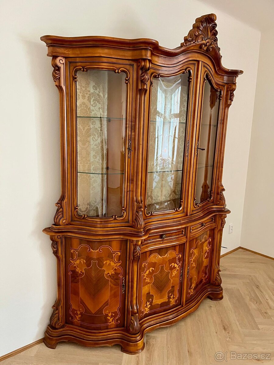 Starožitné skříně - 4