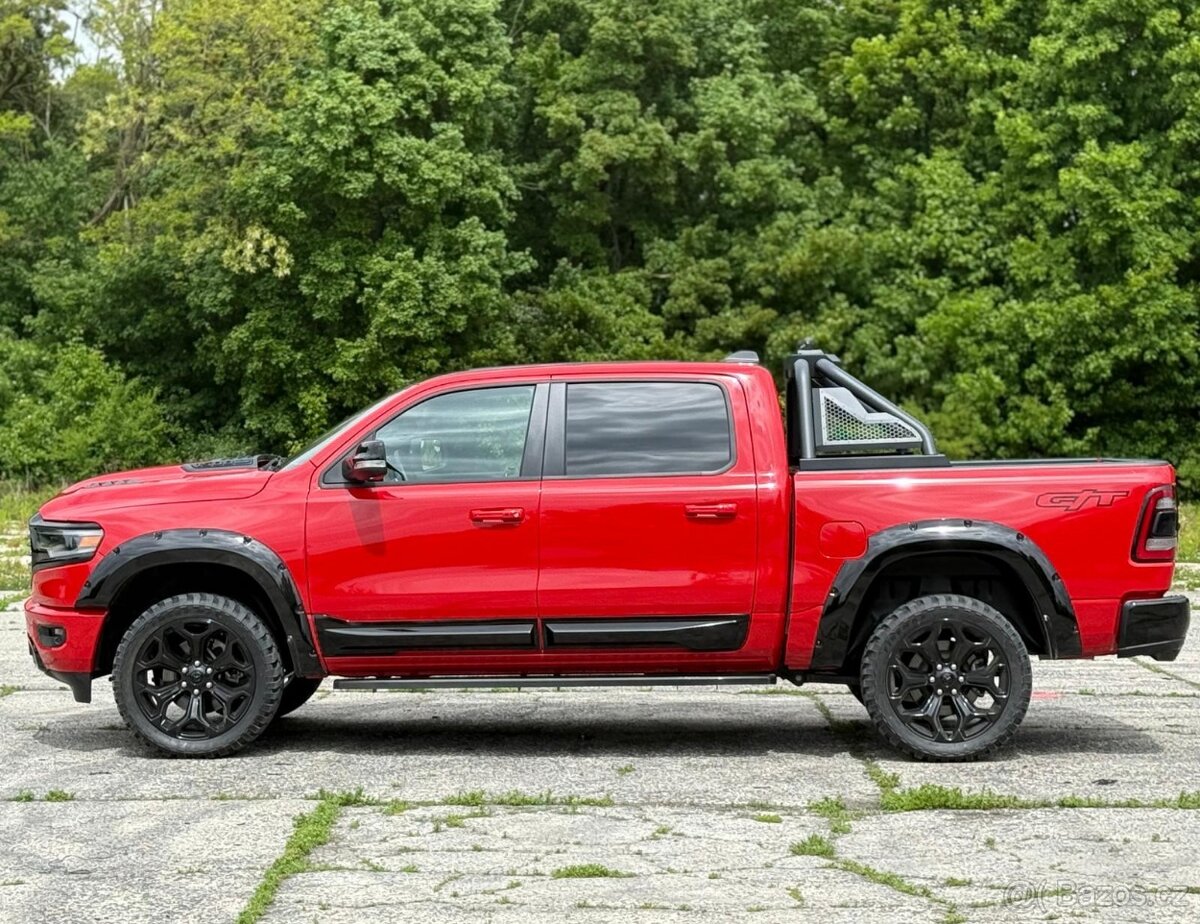 DODGE RAM 1500 5,7 HEMI 2022 GT 14 000 km