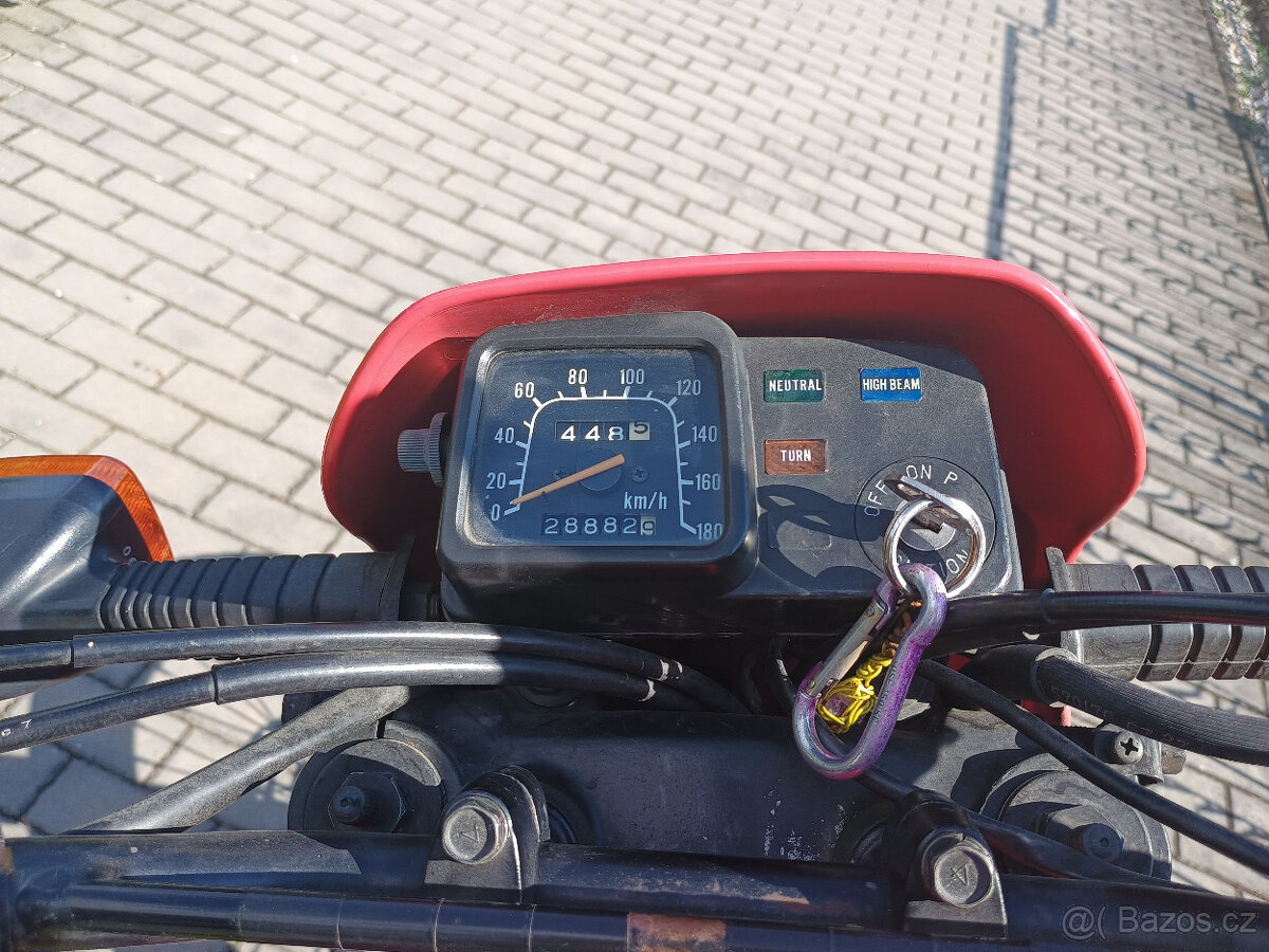 DR600