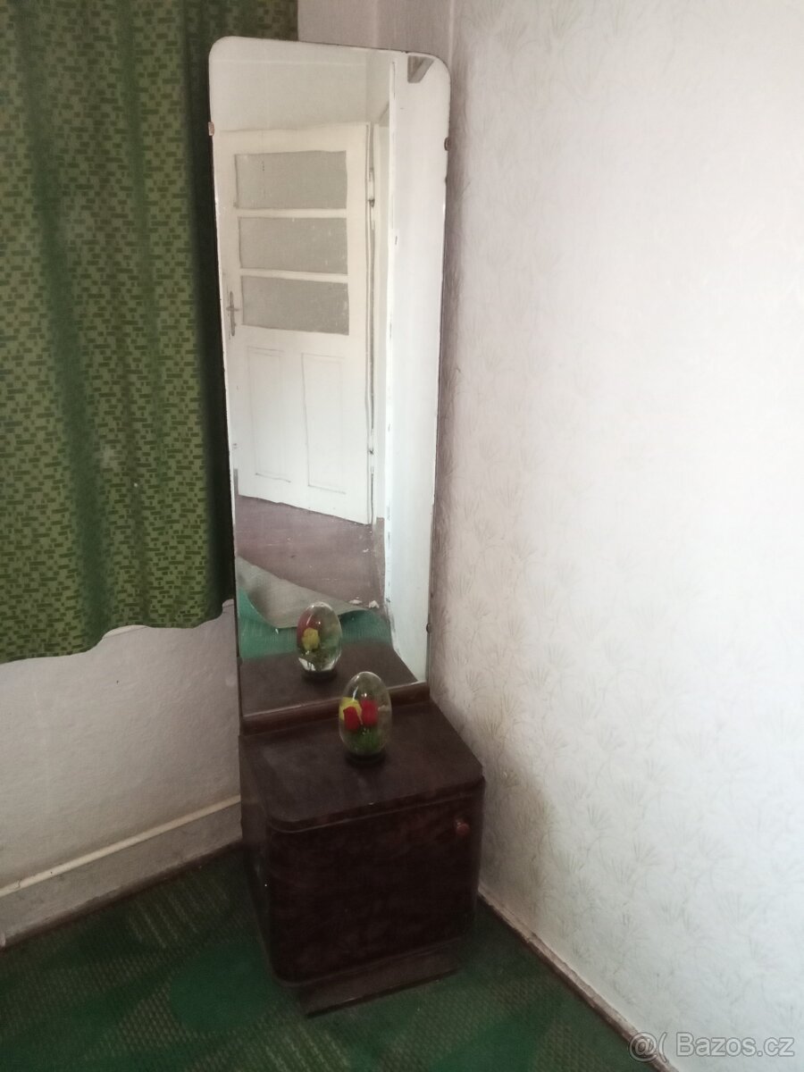 Starožitné skříně - 4