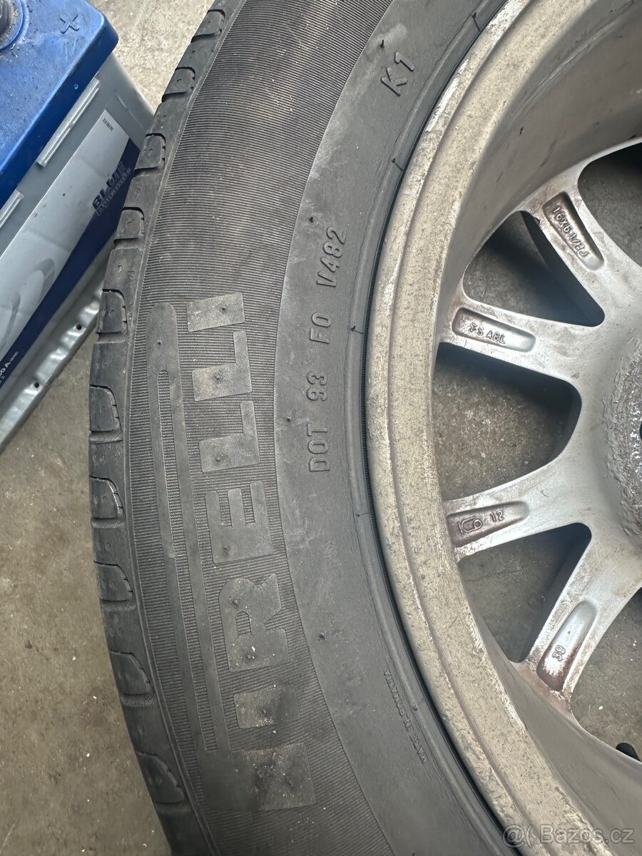 5x114.3 r 16 originál Toyota, s gumami 205/60 - 4