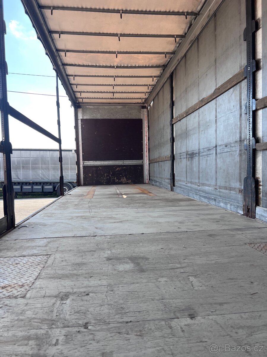 Plachtový návěs Panav, Sklad - 4