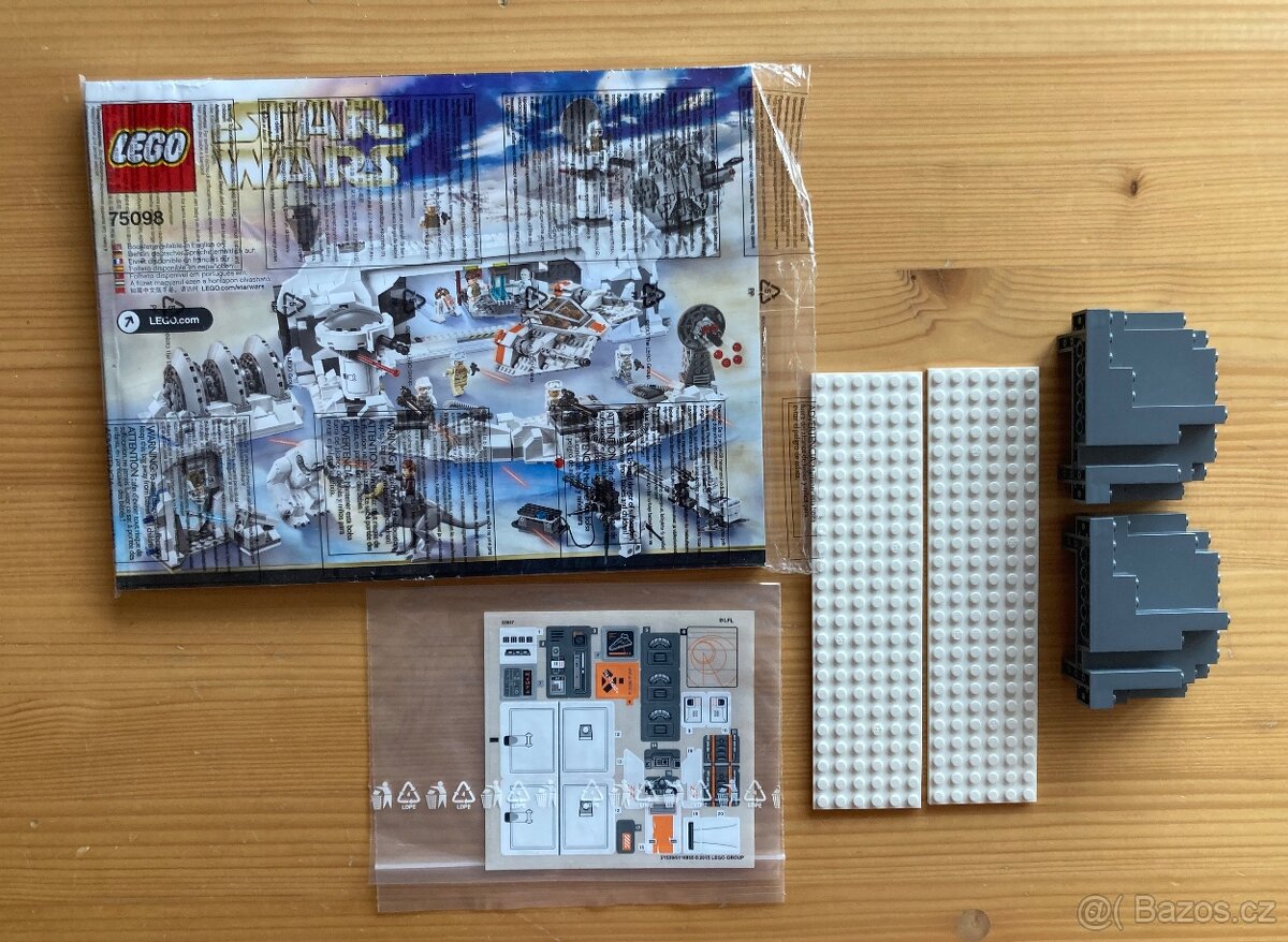 Lego SW 75098 Útok na Hoth - kompletní základna - 4