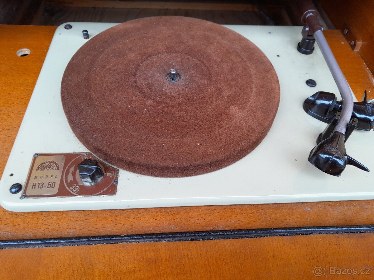 Raritní gramofon pro sběratele - 4