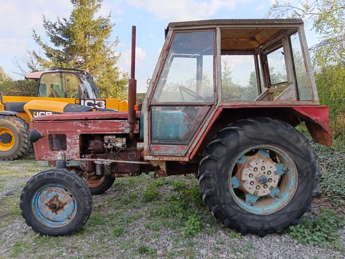 Prodám traktor Zetor - 4