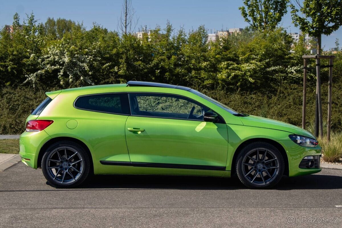 Volkswagen Scirocco 2.0 TDI 170k - 4