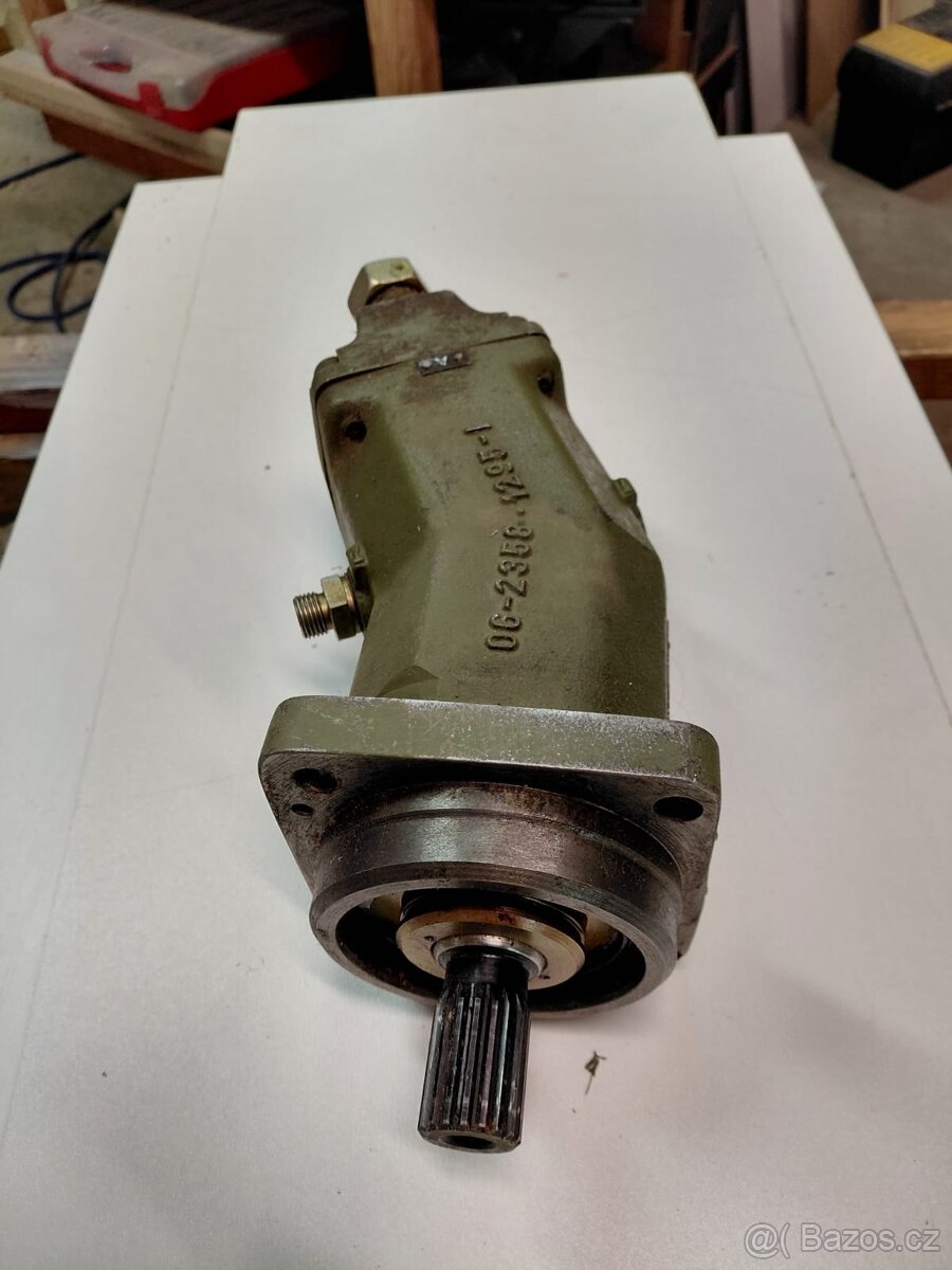 Prodám hydromotor Praga - 4