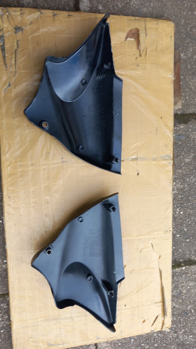 Daelim VS 125 F, nádrž a plasty - 4